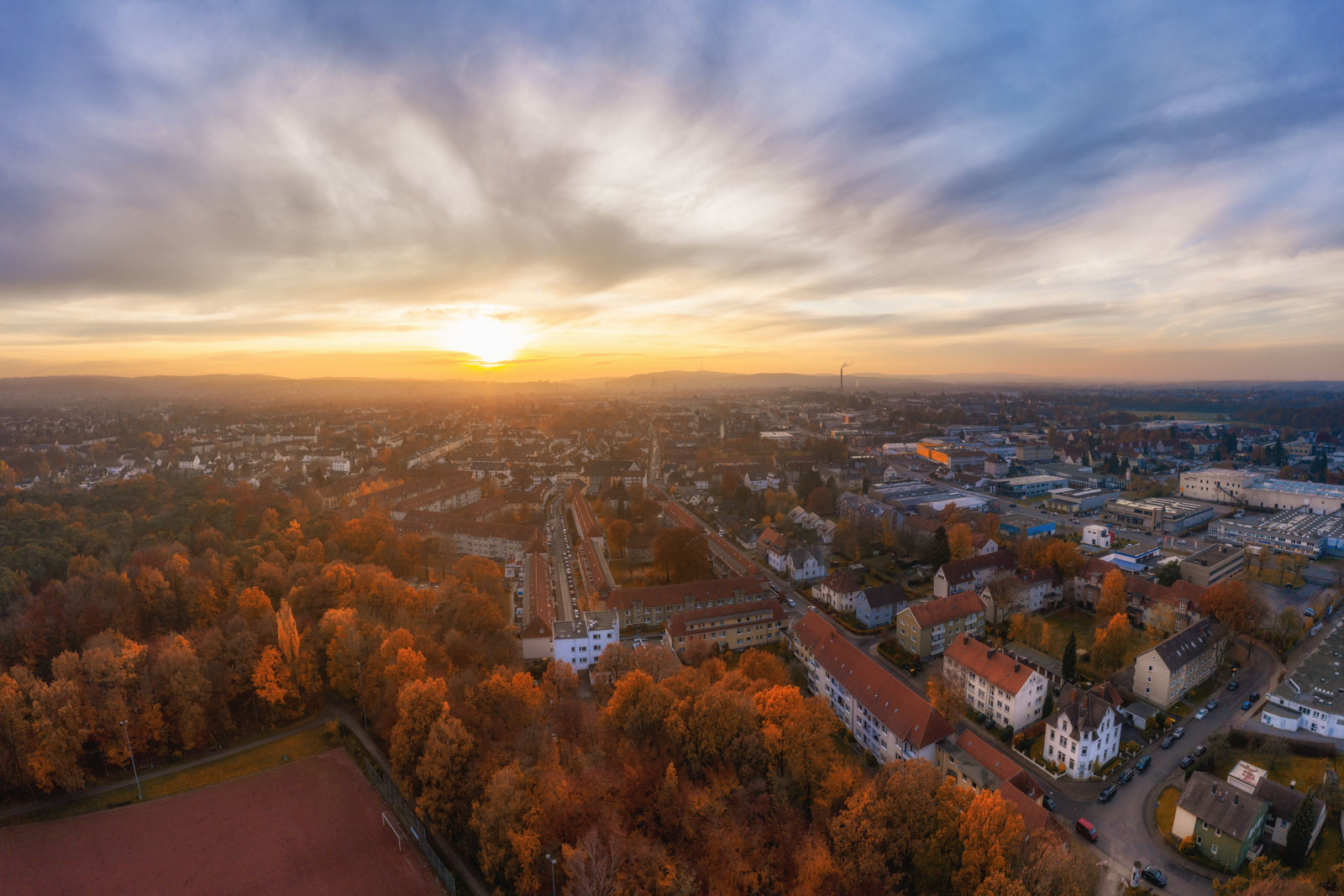 Sunday afternoon shortly before sunset in the east of Bielefeld.