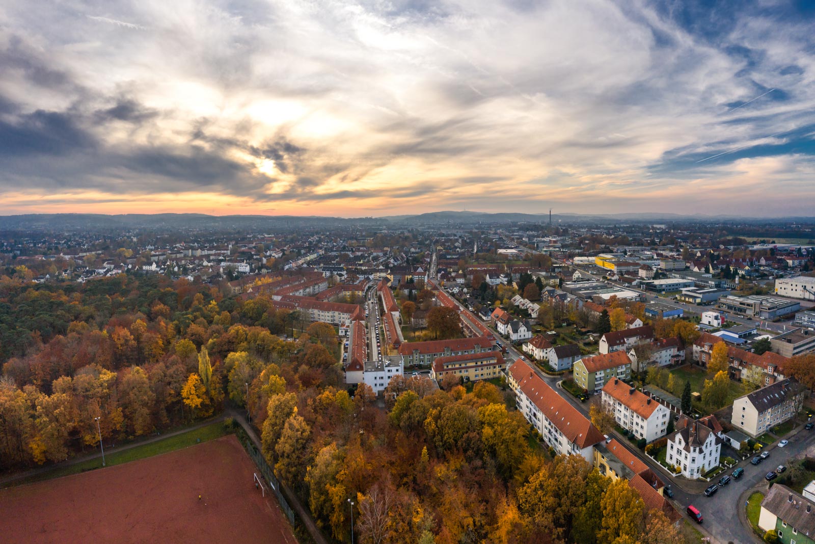 Sunday afternoon shortly before sunset in the east of Bielefeld.