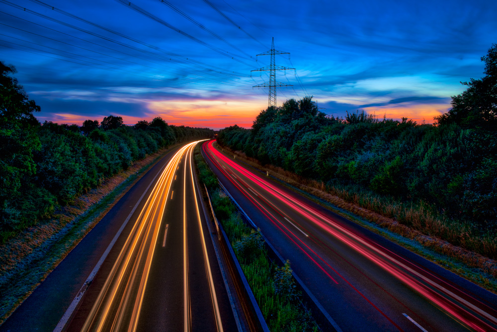 Light trails on the B66 at Bielefeld-Ubbedissen