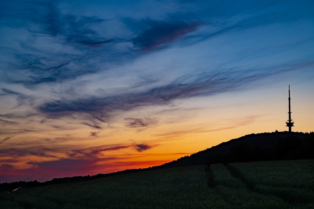 Sky in flames at the Hünenburg