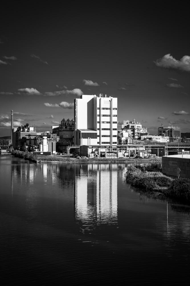 Factory building at the harbour (Minden, Germany)