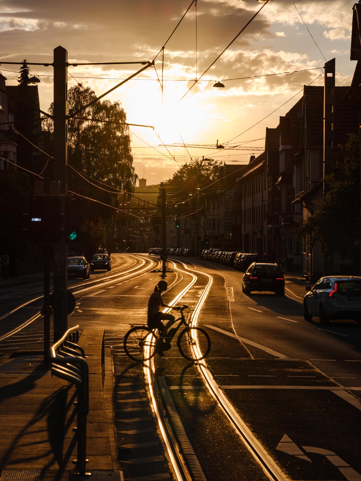 Sunset on 'Detmolder Straße' at the end of June 2020 (Bielefeld, Germany).