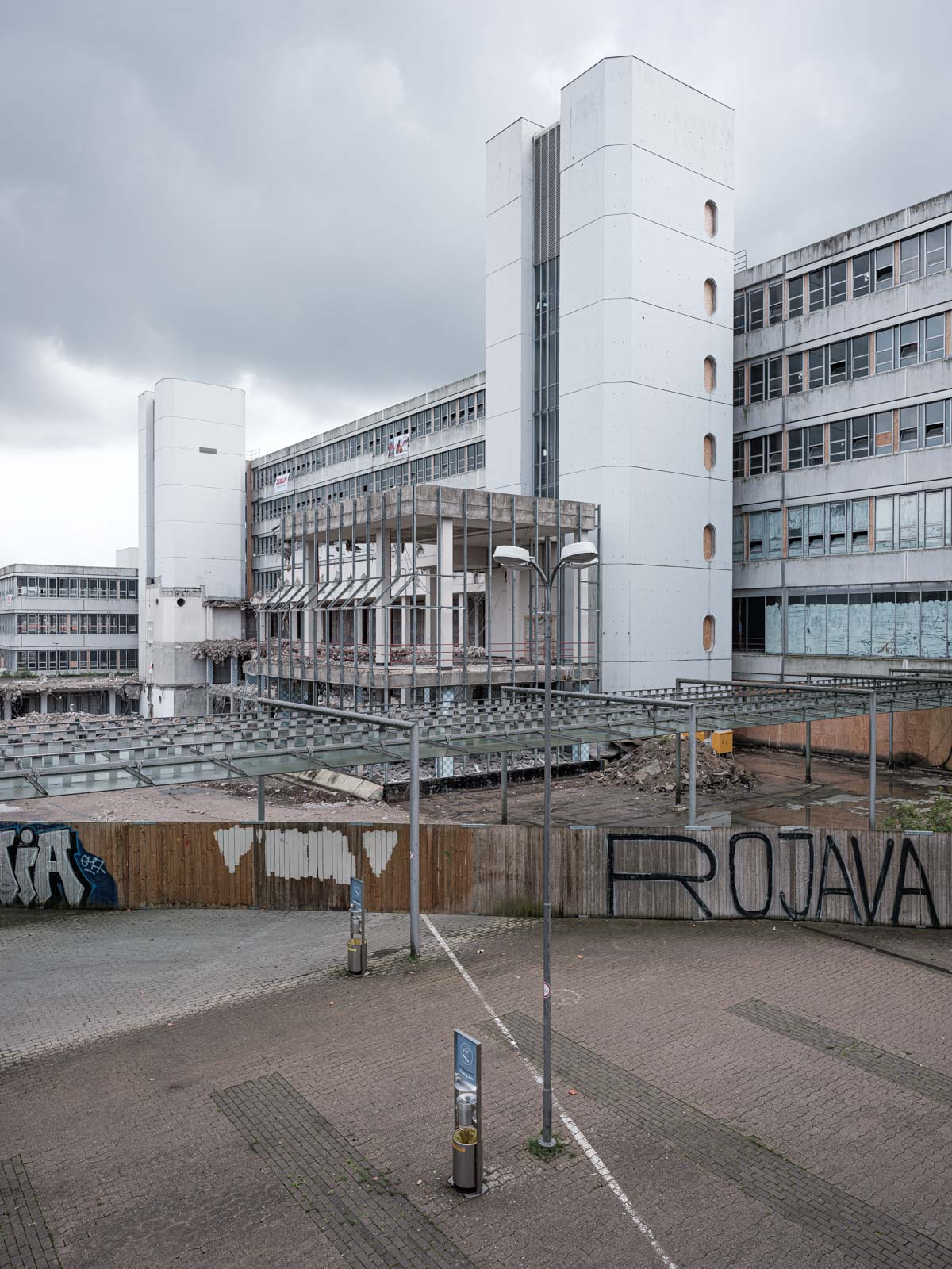 End of an era. Demolition of the canteen of Bielefeld University in July 2020 (Bielefeld, Germany).