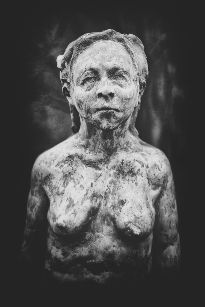 sculpture of a petrified woman