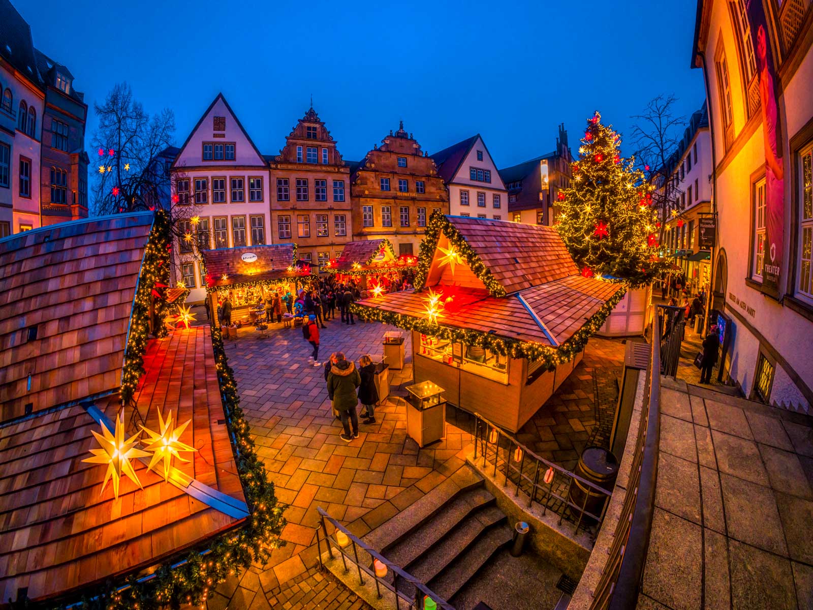 Christmas market at the 'Alter Markt' in December 2021 (Bielefeld, Germany).
